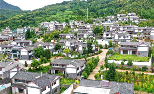 束河紅山新村